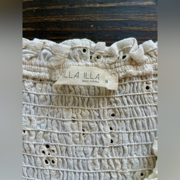 Illa illa Embroidered Cut-Out Romper Size Medium - Picture 6 of 9